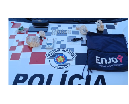 ApÃ³s denÃºncia, PM de LucÃ©lia prende idoso por trÃ¡fico de drogas; adolescente foi apreendido