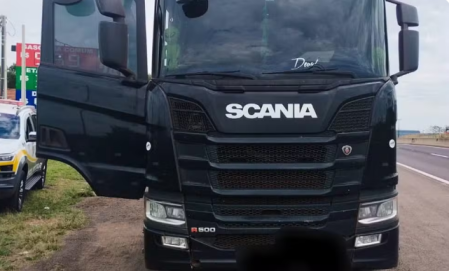 Homem furta bonÃ©s de restaurante e acaba preso apÃ³s fugir em um caminhÃ£o, em Presidente Venceslau