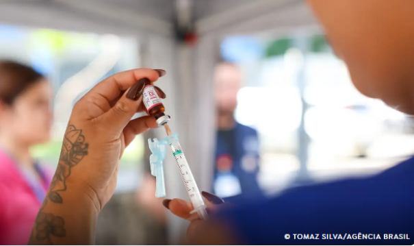 Dose de reforço de vacina contra meningite terá proteção maior