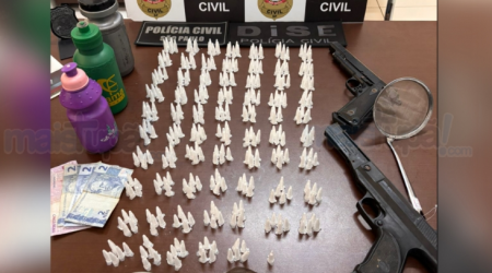 DISE de TupÃ£ prende homem por trÃ¡fico de drogas com mais de 340 porÃ§Ãµes de cocaÃ­na e simulacros de arma de fogo