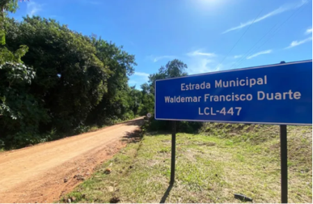 LUCÃLIA: Estrada rural receberÃ¡ pavimentaÃ§Ã£o ecolÃ³gica atravÃ©s de convÃªnio com o Governo Federal