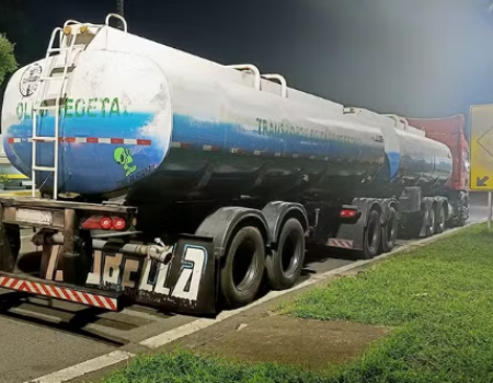 Pai e filho sÃ£o presos ao transportarem 21kg de cocaÃ­na na Rodovia Raposo Tavares, em Presidente Prudente