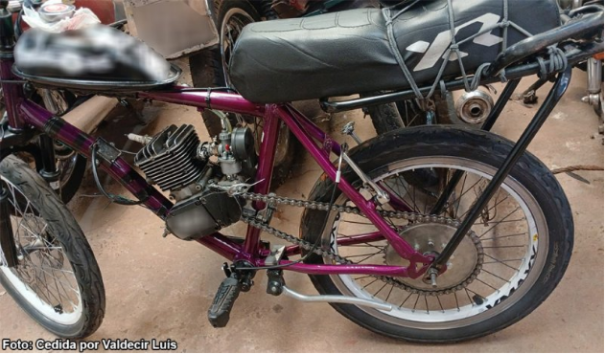 Bicicleta motorizada é apreendida em avenida de Bastos