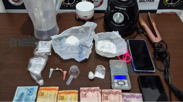 Mulher é presa por tráfico de drogas no bairro Jaçanã em ação da Força Tática