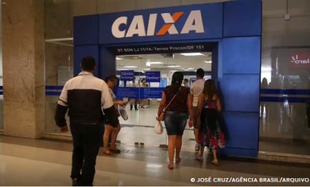 Caixa libera abono salarial para nascidos em julho e agosto