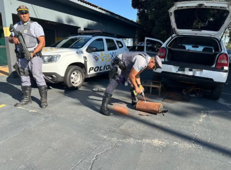 Homem Ã© preso ao transportar mais de 2kg de cocaÃ­na escondidos em escapamento, em Pres. EpitÃ¡cio