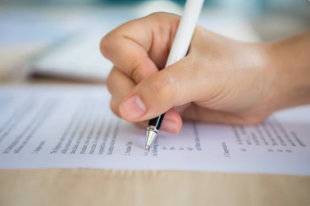 Concursos públicos e processos seletivos oferecem oportunidades no Oeste Paulista