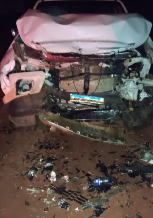 Acidente de trânsito entre ônibus escolar e caminhonete vitima cinco pessoas em Panorama