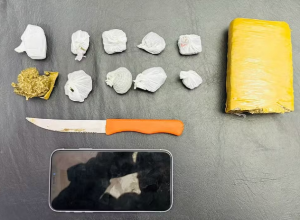 Ao esconder maconha dentro de travesseiro, adolescente é apreendido em Presidente Epitácio