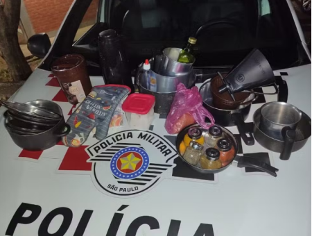 Homem Ã© detido com diferentes utensÃ­lios de cozinha dentro de saco plÃ¡stico, em Pres. EpitÃ¡cio