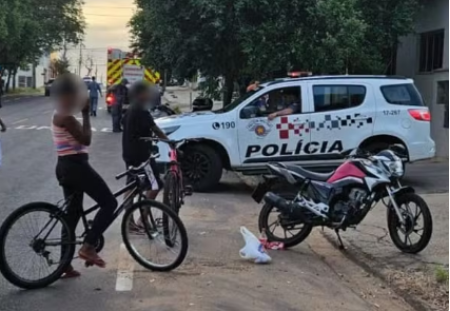Adolescente fica ferido ao ser atropelado por motocicleta em Dracena