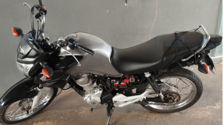 Motocicleta furtada em HerculÃ¢ndia Ã© localizada em Pompeia pela PolÃ­cia Militar