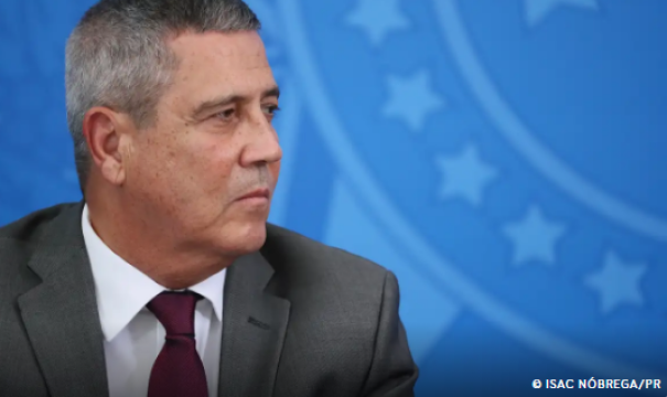 Moraes mantém prisão de Braga Netto