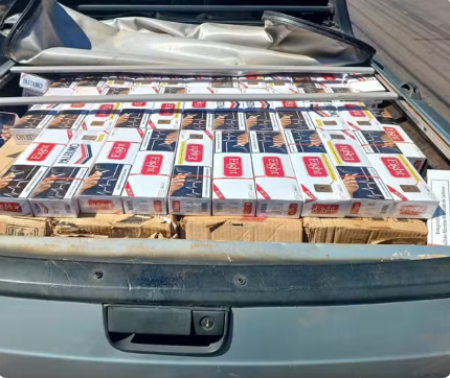 FiscalizaÃ§Ã£o apreende 5 mil maÃ§os de cigarros contrabandeados do Paraguai em Rosana