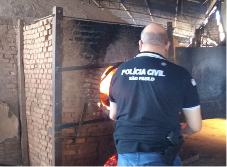 PolÃ­cia Civil realiza incineraÃ§Ã£o de drogas apreendidas em JunqueirÃ³polis