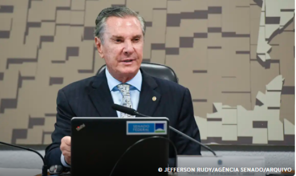 Moraes autoriza Collor a cumprir pena de 8 anos e 10 meses em casa