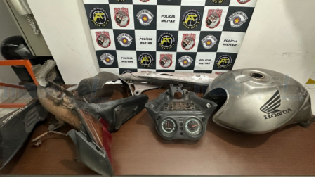 PolÃ­cia Militar localiza peÃ§as de motocicleta furtada em oficina de TupÃ£