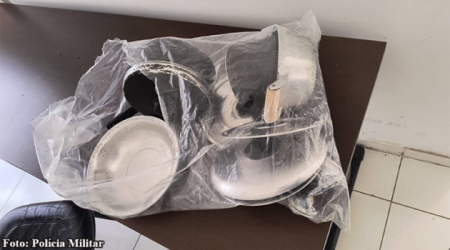 IndivÃ­duo Ã© contido por populares apÃ³s furtar residÃªncia em Bastos