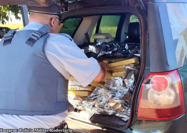 Motorista é preso com meia tonelada de drogas em via de acesso a SP-613