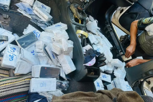 Homem é interceptado com celulares e brinquedos avaliados em mais de R$ 500 mil na Rodovia Assis Chateaubriand