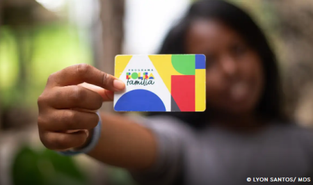 Caixa paga Bolsa FamÃ­lia a beneficiÃ¡rios com NIS de final 8