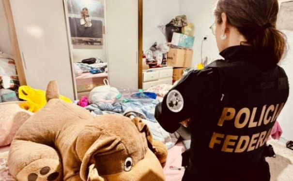 Homem é preso pela Polícia Federal em Osvaldo Cruz durante operação contra pedofilia 