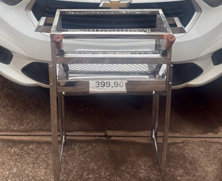 Dupla Ã© presa apÃ³s furtar churrasqueira de loja em Panorama