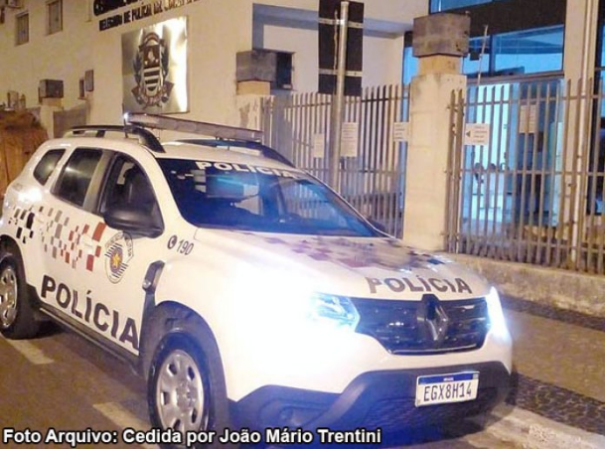 Homem é ferido com faca e preso após descumprir medida protetiva em Quatá 