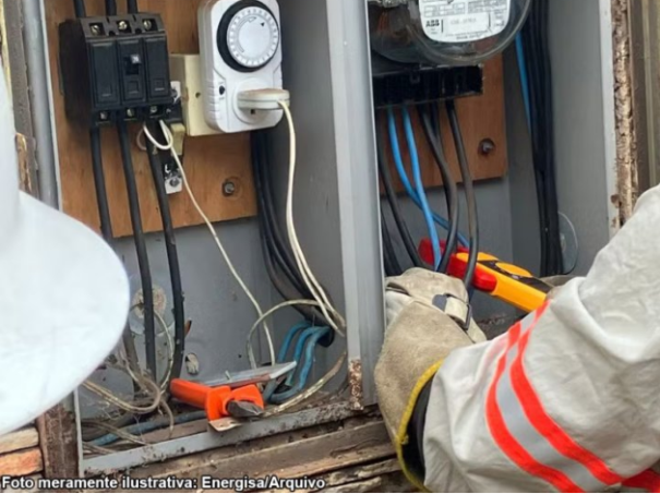 Furto de energia é constatado em estabelecimento comercial de Bastos