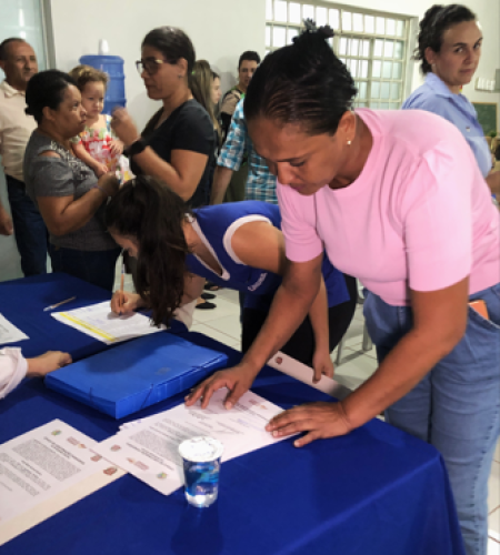 Programa Minha Terra garante posse definitiva a famÃ­lias da Vila Cavaru, em Osvaldo Cruz