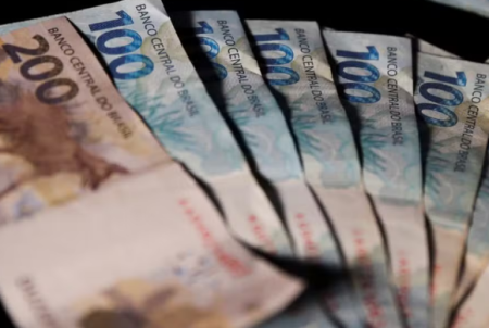 Abono salarial PIS/Pasep terÃ¡ novas regras a partir de 2026; limite de renda deixarÃ¡ de acompanhar salÃ¡rio mÃ­nimo