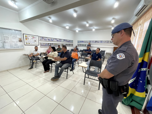Polícia Militar apresenta programa Vizinhança Solidária aos empresários de Osvaldo Cruz
