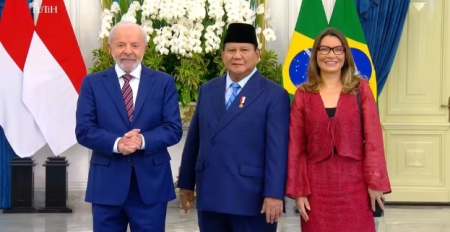 Lula Ã© recebido pelo presidente da IndonÃ©sia e confirma candidatura Ã  reeleiÃ§Ã£o em 2026