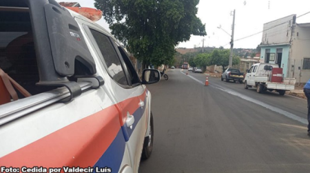CaminhÃ£o tem pane e causa vazamento de Ã³leo em via central de Bastos