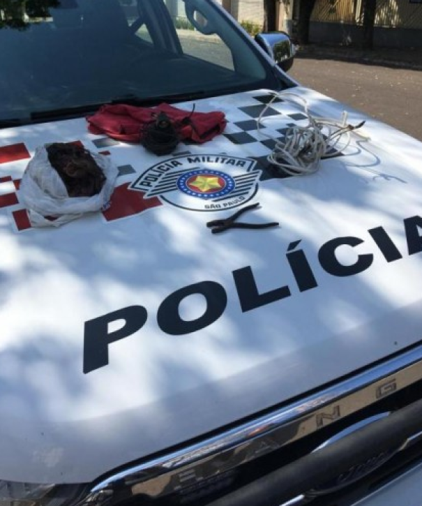 Homem foi preso em flagrante de furto em Osvaldo Cruz, neste domingo