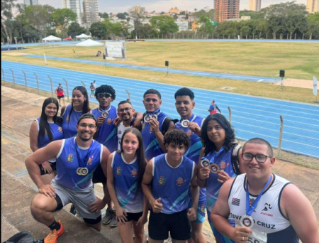 Atletismo de Osvaldo Cruz brilha em Presidente Prudente com 13 medalhas