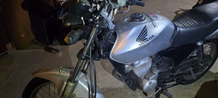 Motocicleta com sinais identificadores adulterados Ã© apreendida  em TupÃ£