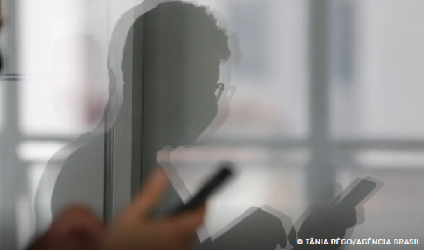 Compradores de celular com restrição criminal são notificados em SP