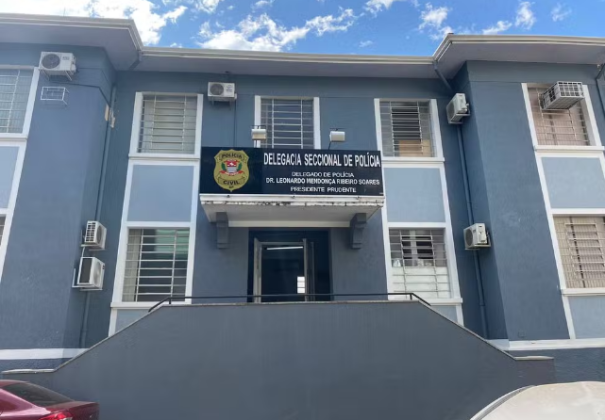 Pedestres são atropelados por motociclista bêbado durante travessia de avenida em Presidente Prudente