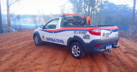IncÃªndio em vegetaÃ§Ã£o mobiliza equipes de emergÃªncia em Osvaldo Cruz