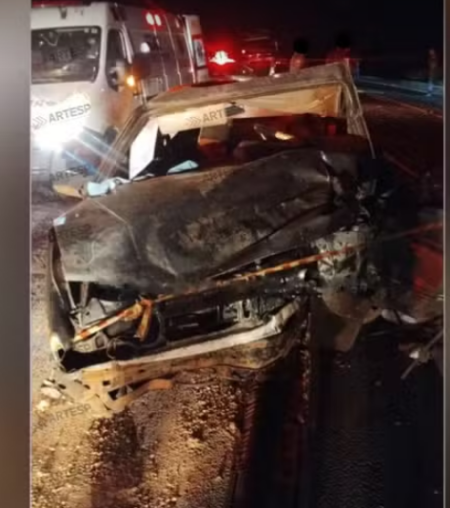 Idoso morre em acidente entre carro e caminhÃ£o em rodovia de Caiabu