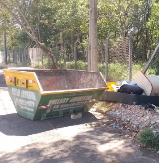 Lixo hospitalar em caçambas comunitárias gera alerta sobre descarte correto dos materiais em OC