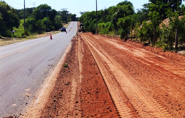 Iniciadas as obras visando a implantação de ciclovia na vicinal ligando Lucélia à Adamantina