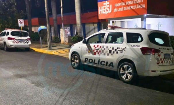 Autor se apresenta à polícia e entrega arma após duplo homicídio em Herculândia