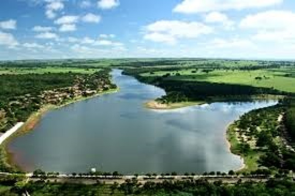 Criança perde parte de dedo após ataque de piranha em balneário de Rancharia