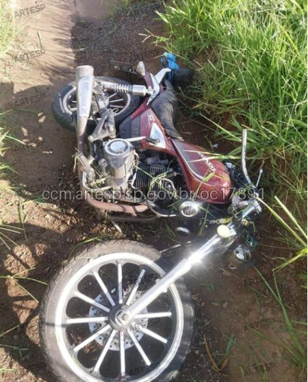 Motociclista morre apÃ³s cair de moto na Rodovia Raposo Tavares, em Regente FeijÃ³