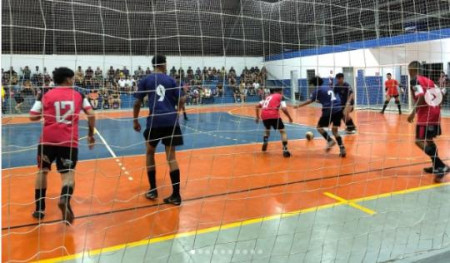 Campeonato de FÃ©rias de Futsal comeÃ§a nesta segunda-feira em Osvaldo Cruz