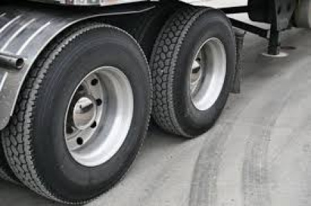 Homem cai em golpe por telefone ao tentar comprar pneus de caminhÃ£o com preÃ§os atrativos