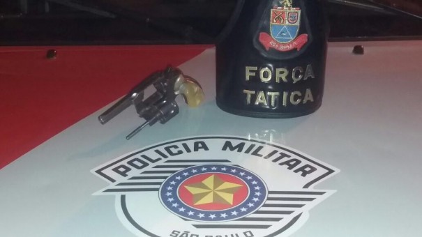 Fora Ttica apreende arma de fogo em Osvaldo Cruz