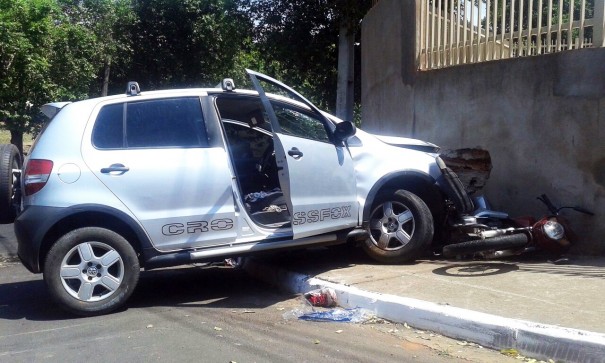 Acidente envolve moto e deixa dois feridos em Osvaldo Cruz